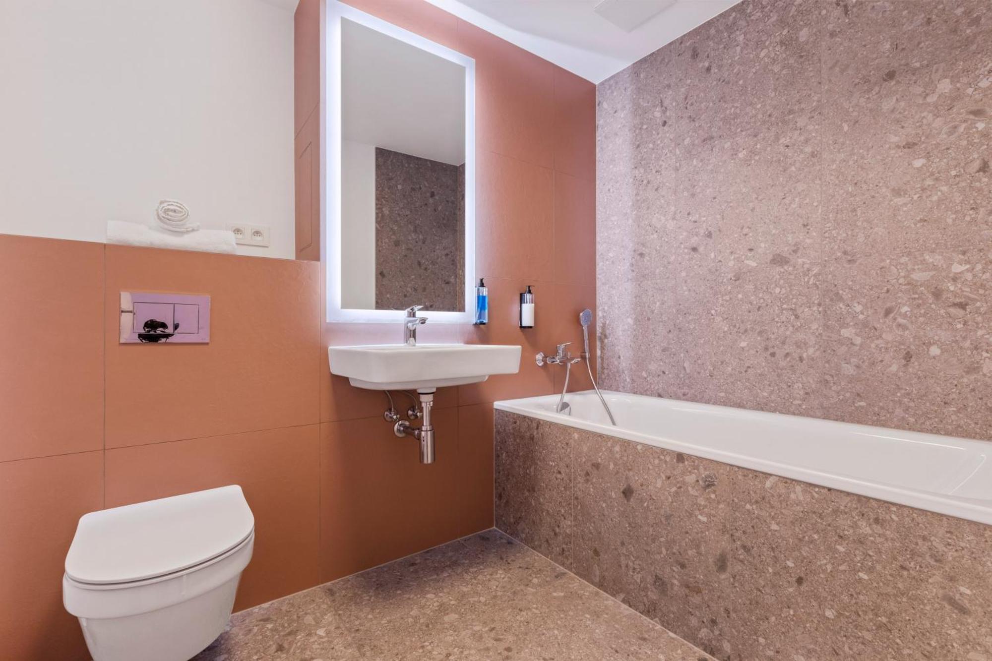 Lam Lavender - Free Parking Apartment Bratislava Exterior photo